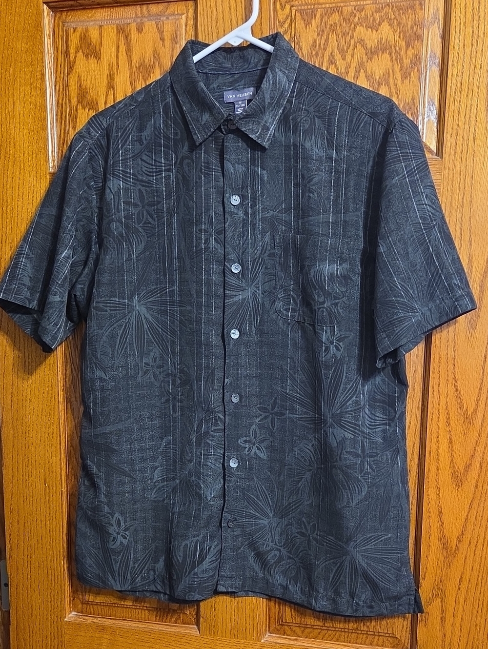 Van Heusen Black Short-Sleeve Button-Down Shirt with Subtle Floral Print